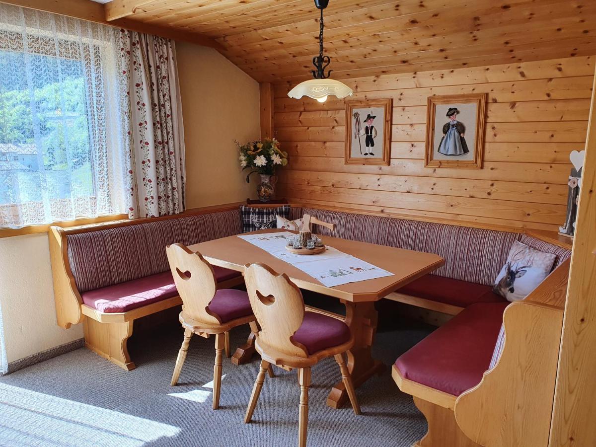 Gaestehaus Tirolergruss Pettneu am Arlberg Exterior photo